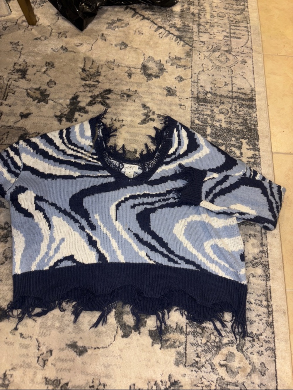 Frayed Hem Blue Swirl Short Sleeve Sweater
